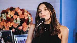 Katharine Mcphee Black Horse And The Cherry Tree I Can See Your Voice 9 December 2020 Youtube
