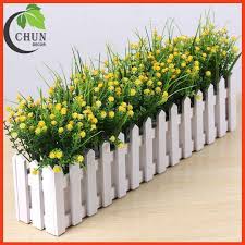 Hoa giả, giỏ hoa hàng rào gỗ (cả hoa và giỏ) 50cm nhiều mẫu trang trí nhà  cửa