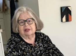 Inge sov ind til tonerne af Mozart: Et sidste farvel til en frue af den  gamle