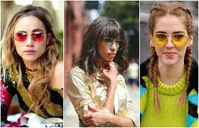 Com diferentes desenhos e cores, as lentes de contato coloridas ajudam a completar o visual na hora de montar uma fantasia ou cosplay, tornando a caracterização mais divertida ou assustadora.… Tendencia Oculos Com Lentes Transparentes E Coloridas