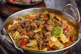 Resep cara membuat opor ayam kuah khas lebaran yaitu sebuah moment yang sangat dinanti banyak orang. 10 Menu Lebaran Yang Bisa Disajikan Selain Opor Ayam