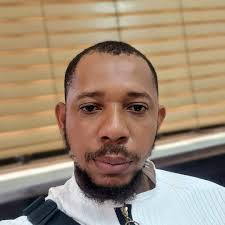 How to support husband after losing his mom?