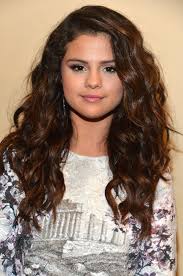 Selena Gomez At The Kids Choice Awards Hair Styles Selena Gomez Curling Iron Size
