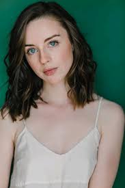 Kacey Rohl - Free pics, galleries & more at Babepedia