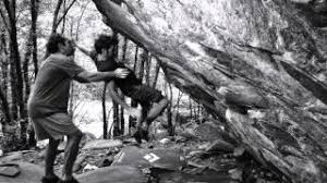 Avis, test crashpad black diamond à comparer sur le guide equipement escalade Black Diamond Mondo Drop Zone Impact Crash Pads Spring 2014 Equipment Youtube