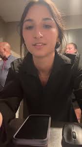 Ava Roe's Instagram, Twitter & Facebook