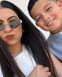 Kely Miranda Arias (@kjma.96) • Threads, Say more