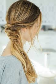 Scopri su io donna quali sono le ultime tendenze in fatto di capelli e acconciature. 1001 Idee Per Capelli Raccolti Per Look Di Tendenza