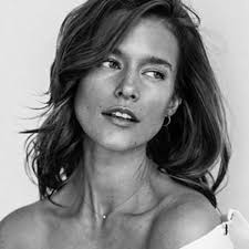 Kim Cloutier Influencer Profile