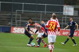 Seit nunmehr sechs jahren schwankt das team immer in den mittleren das stadion des vfl bochum. 1 Fc Koln Verliert 1 3 Im Testspiel Gegen Vfl Bochum Express De
