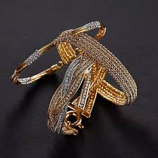 Cara mudah membuat gelang tangan sederhana dari tali sepatu. Bangles Gold Bangles Cuff Bangles Gemstone Bangles Charm Bangles Gelang Tangan Emas Gelang Tangan Berlian Gelang Tangan Batu Permata Gelang Tangan Charm Habib Jewels