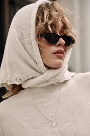 Naszyjnik Flora Silver z Kamieniem Moon Owal