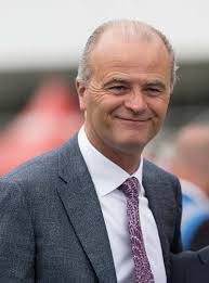 Chris Humber's Instagram, Twitter & Facebook