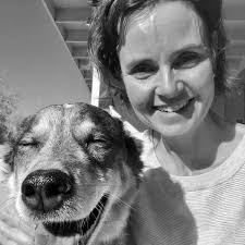 Jennifer Lutz's Instagram, Twitter & Facebook