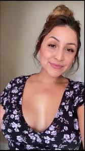 Danielle Steadman's Instagram, Twitter & Facebook