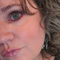 Terri Hutton's Instagram, Twitter & Facebook