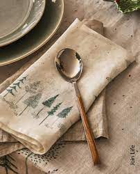 Pin By Evelina Uk On Xmas2021 Zara Home Christmas Linen Napkins Christmas Table Decorations