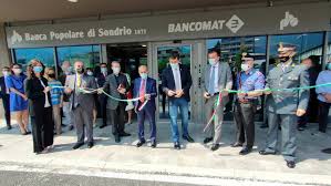 Filiali banca popolare di novara s.p.a. Inaugurazione Alla Filiale Della Bps All Iperal Di Mandello