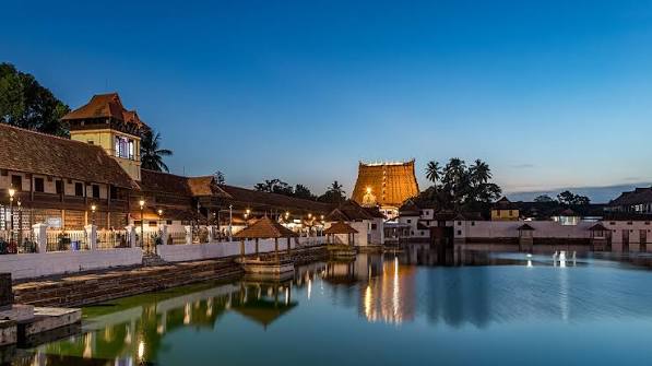 File:View from the East -Padmanabha Swamy Temple Trivandrum Kerala India1.jpg - Wikimedia Commons