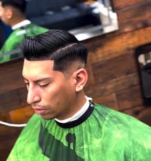 Amigos dé Brownsville y sus alrededores🙌🏻, Nos complace invitarlos a  conocer nuestra nueva locación, atrévanse a probar un nuevo corte para  lucir mejor! 💇‍♂️💈 The Family Barbershop💈está disponible para ti! Con  nuestros