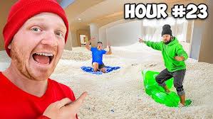 MULTIPLAYER ULTIMATE RACE CHALLENGE!