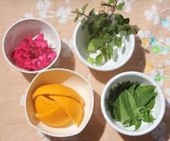 People tend to follow home made ubtan or bathing powder or mix for babies. Diy Herbal Bath Powder For Toddlers Gomama247