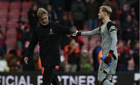 Beşikaşın eski kalecisi loris karius, önceki gün mykonosta gizemli bir kadınlar birlikte görüntülendi. Liverpool Goalkeeper Loris Karius Starts Dating Hot Instagram Fitness Model Pamela Reif