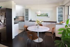 The Bloom That Doesn T Fade Saarinen S Tulip Table And Chairs Dining Chair Design Luxury Dining Tables Dining Room Contemporary