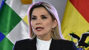 With this entry, the former senator marked the new political tone. Jeanine Anez Bolivia La Presidenta Interina Se Retira De La Carrera Electoral Nndc Mundo Gestion