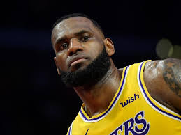 Die grün hinterlegten spieler stehen im zuletzt berufenen aufgebot der jeweiligen nationalmannschaft. Lebron James Will Nba Titel Nummer Vier Nichts Ist Normal 2020