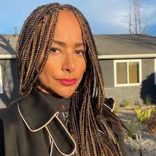 Amy DuBois Barnett (@amydbarnett)