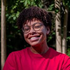 Pinching myself because after graduation I will be heading to Oregon and  spending the summer at LAIKA Studios as a CG Lighter Intern :D !!!!!!