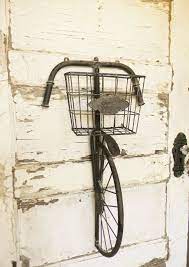 Download and use 20,000+ old bicycle stock photos for free. 101 Inspiring Vintage Room Designs Decoratoo Bicycle Decor Bicycle Wall Art Vintage Wall Decor