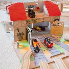 Barbie haus selber bauen aus karton möbel ideen und home. Bastelhaus Pappe Manufactum