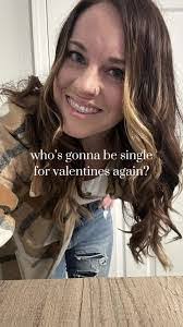 Kari Puckett's Instagram, Twitter & Facebook