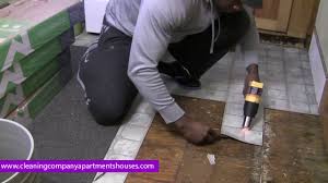 طريقة إزالة الغراء من السجاد و الموكيت من السيراميك والبلاط بسرعة فائقة ونتيجة رهيبة وباقل تكلف لك Youtube