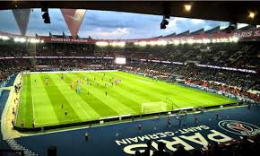 Aujourd'hui doté d'une capacité d'environ 48 000 places, le parc pourrait prochainement accueillir 60 000 personnes à plus ou moins court terme. Histoire Du Parc Des Princes Enceinte Historique Du Sport Parisien Et Francais