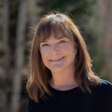 Jean Wolter's Instagram, Twitter & Facebook