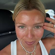 Caitlin Burns (@caitlinburns__) • Instagram photos and videos