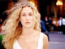 Carrie Bradshaw S Curly Hair Curlyhair Curly Hair Styles Carrie Bradshaw Hair Messy Hairstyles