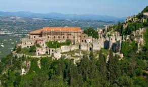 Σῖτος, ου ὁ хлеб σκιά, ᾶς ἡ тень σκοπέω смотреть σοφία, ας ἡ мудрость σοφός, 3 мудрый σπάρτη, ης ἡ спарта, область в лакони Ta 10 Koryfaia A3io8eata Sparth Tripadvisor