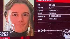 La mamma di stefano barilli non crederebbe al gesto estremo, durante l'autopsia verrà eseguito il test del dna per accertare l'identità del corpo. Piacenza Diario A Chi L Ha Visto L Appello Della Mamma Di Stefano Barilli Facebook