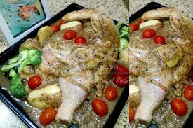 Ayam panggang menggugah selera makan anda. Kisar Semua Bahan Perap Untuk Seekor Ayam Panggang Black Pepper
