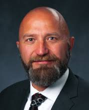 City seeks ways to discourage coyotes from foraging in our neighborhoods