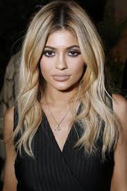 Kylie Jenner With Blonde Hair And Dark Roots September2015 Jpg 600 900 Kylie Jenner Hair Beauty Kylie Jenner Makeup