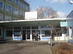 He became managing editor of the westfälische allgemeine volkszeitung. Dort Con 2005 Sf Fan De