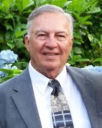 Robert Popiel's Instagram, Twitter & Facebook