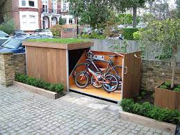 pin von ursula kapels kruse auf inspiring home decor aufbewahrung garten fahrradhaus fahrradkeller