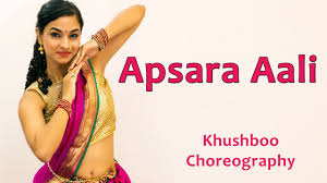 Apsara Aali Full Song Dance Natarang Hq Sonalee Kulkarni Lavani Dance Songs Marathi Youtube