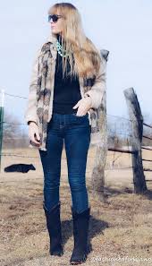 Black Boots With Jeans Women Black Cowboy Boots Outfit With Skinny Jeans Teddy Coat And Leopard Scarf Cowboy Boot Outfits Black Cowboy Boots Outfit Boots Outfit